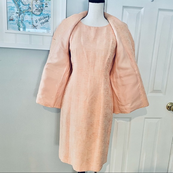 Oscar de la Renta 2pc Peach Linen Dress and Jacket